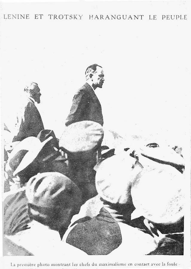 1917 12 23 Lenine et Trotsky haranguent le Peuple Le Monde Illustre.jpg